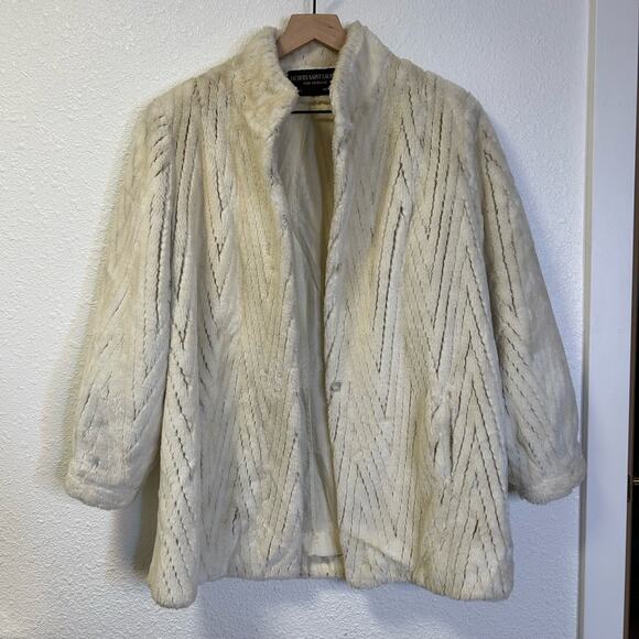 Jacques Saint Laurent for Genelle Fur Jacket Coat MobWife - Picture 1 of 6